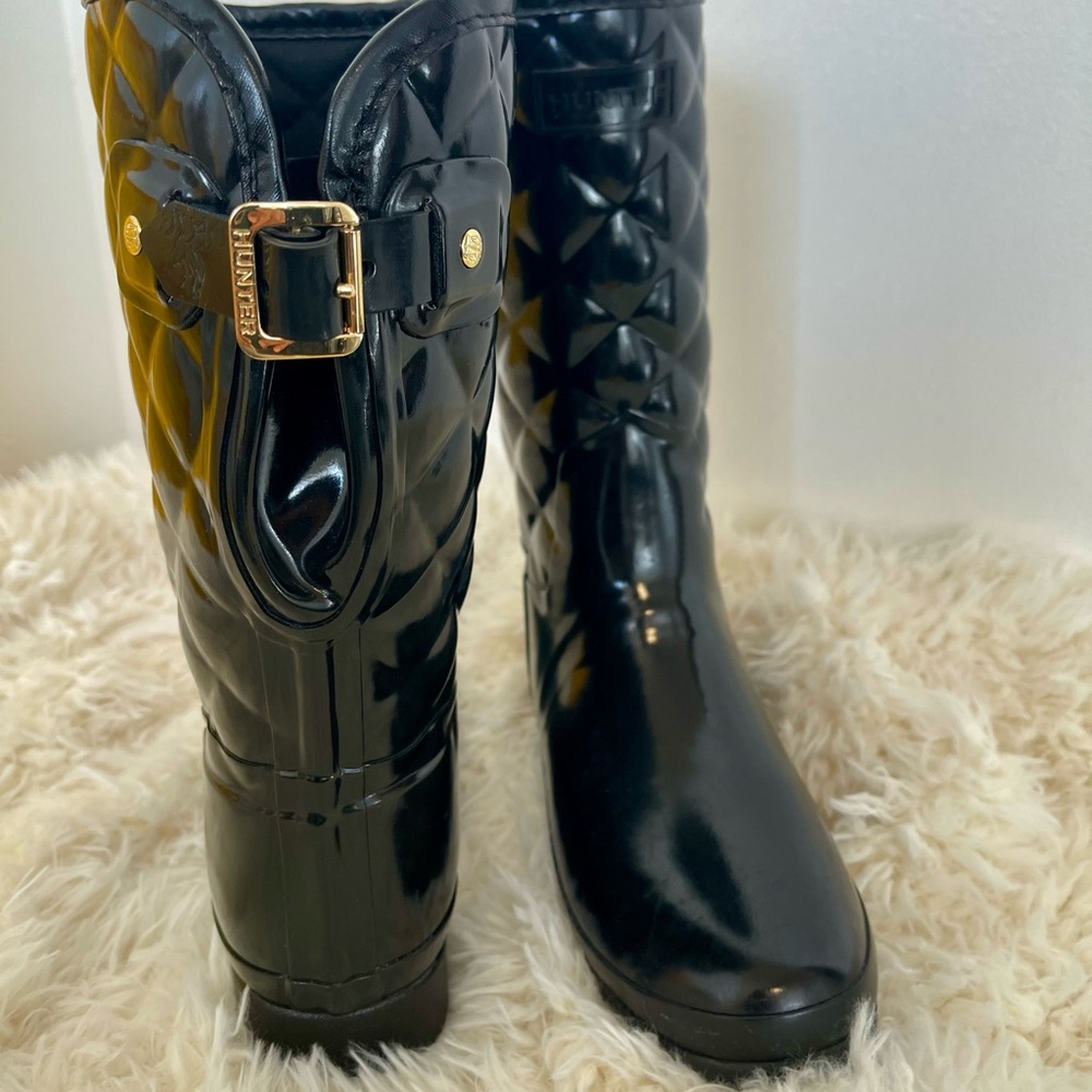 Hunter Glossy Black Quilted Women's Boots size 37/6.5